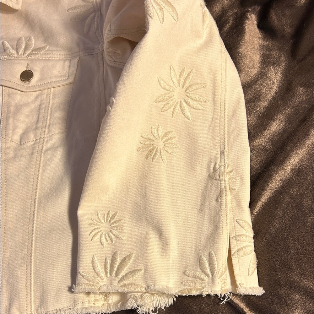 Liverpool Cream Floral Jean Jacket - Picture 4 of 11